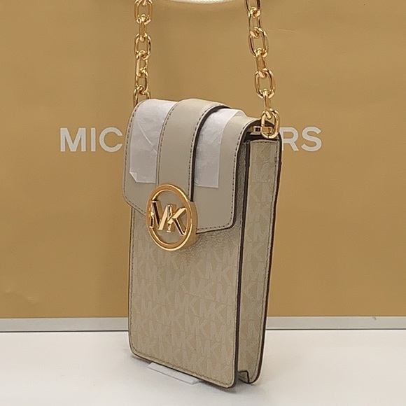 NWT MICHAEL KORS CARMEN SMALL NORTH SOUTH PHONE XBODY LIGHT SAND SIGNATU… - Picture 8 of 15